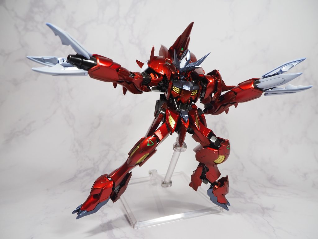 キットは特にいじらず、刃先やアンテナの線端を尖らせただけ。結構尖らせポイントがあって割と大変。。