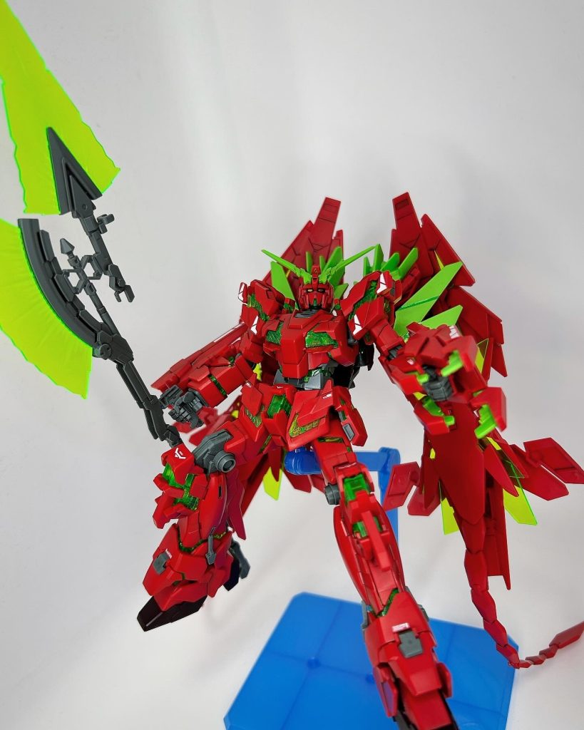 サイコフレームはそのままにしており、手を加えたい気もしますが…まずはこのまま。