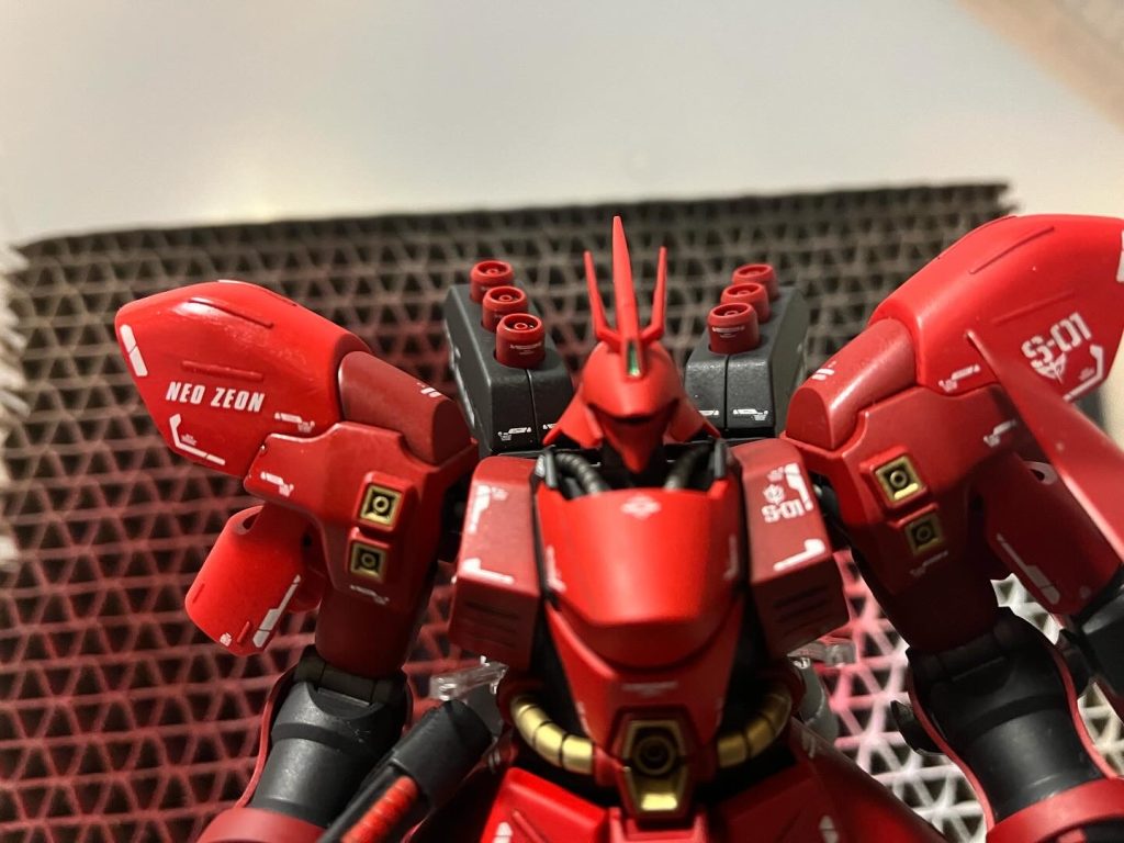 HGサザビー–3枚目/制作者：Mr.bluesky