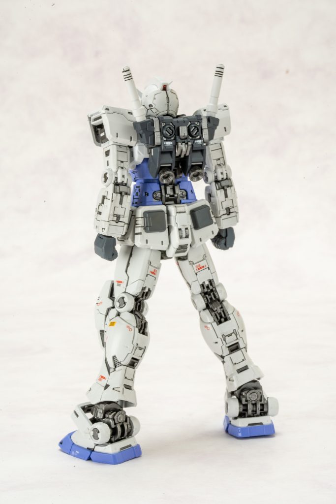 Rg RX-78-2 ガンダム ver. 2.0–3枚目/制作者：まるお