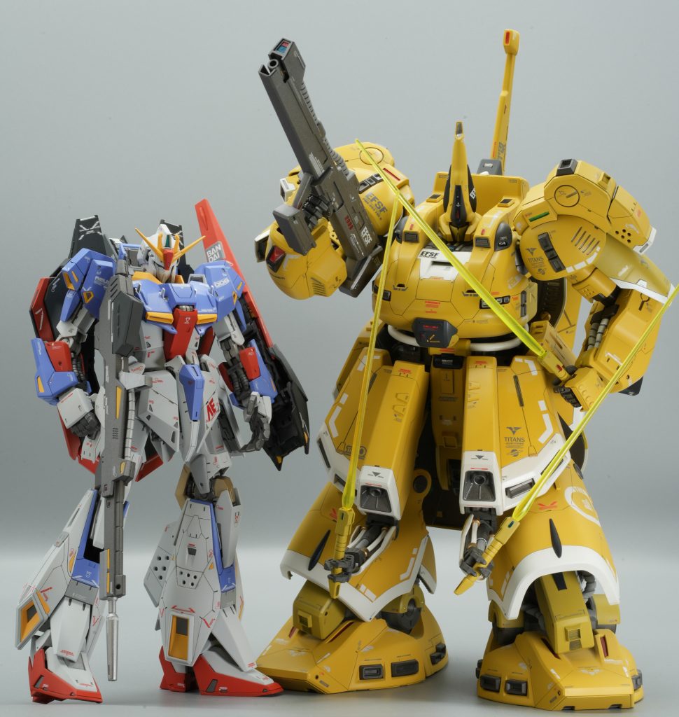 ラスボスのジ・Oと一緒に撮影。ジ・O大きいです。