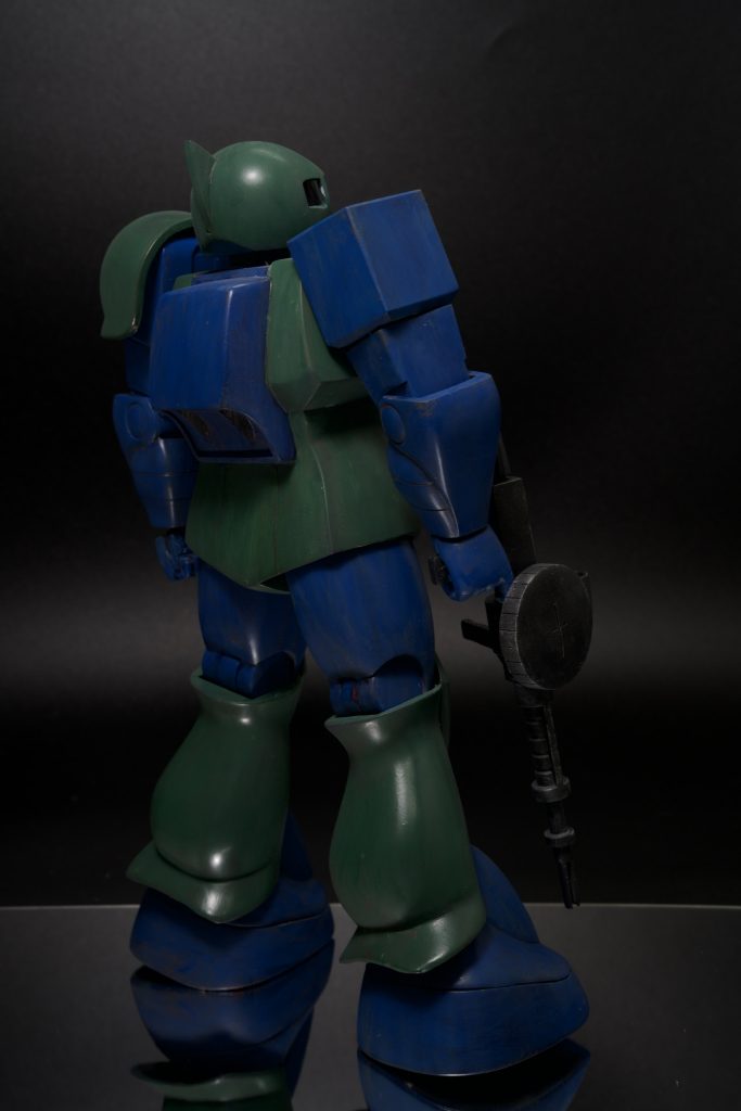 汚しはウォッシングとチッピングを施し、マシンガンにはドライブラシをかけています。ポテンシャルを活かした味のある仕上がりになったと思います。