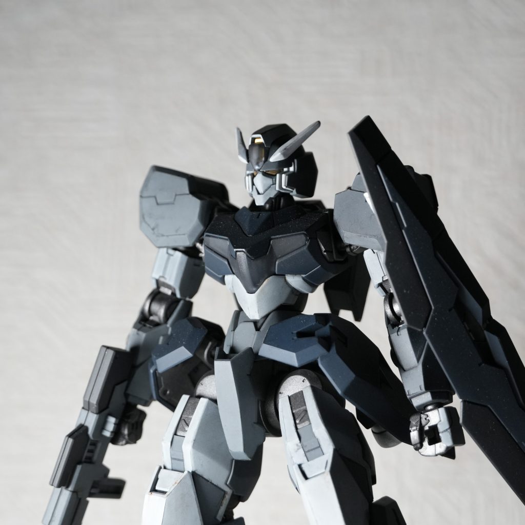 結論こういうフォルムの機体が好きなんだな〜と感じてきました！ヒロイックな機体よりもこっち系の方が好きかも？？今後のとぐぷらの作品をお楽しみに！