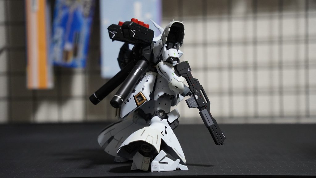 RG サザビー–5枚目/制作者：えむえむ工房