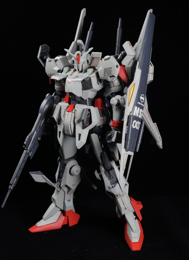 正面斜めその1。