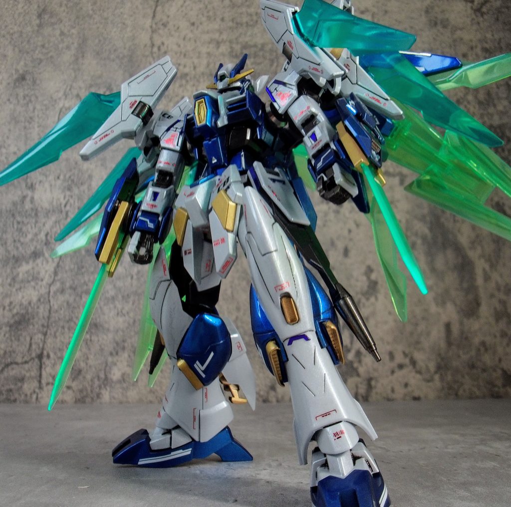 下半身を全体的に大きくすると何となく強そうに見えるのでこう言うミキシングパターンは大好きです。