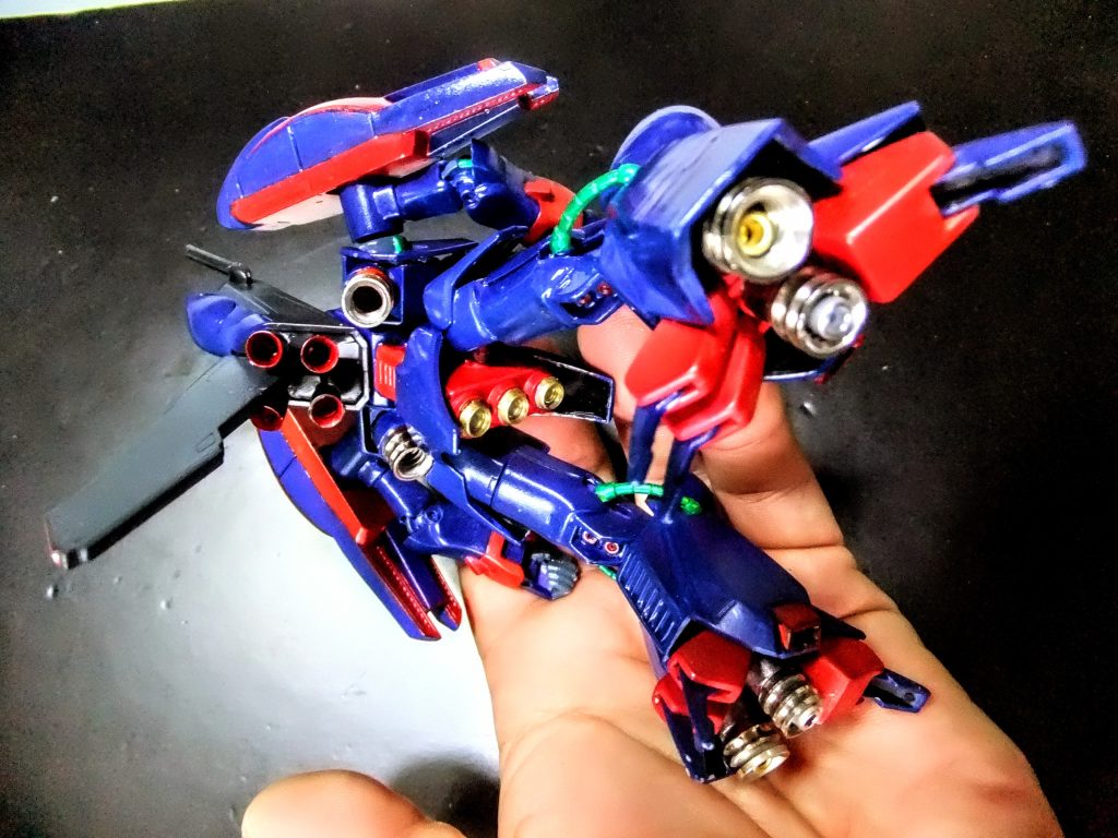 部分的に「 ガンダムマーカーＥＸ」のメタリックカラー各種で「 ピンポイント塗装」でコーディネート💦