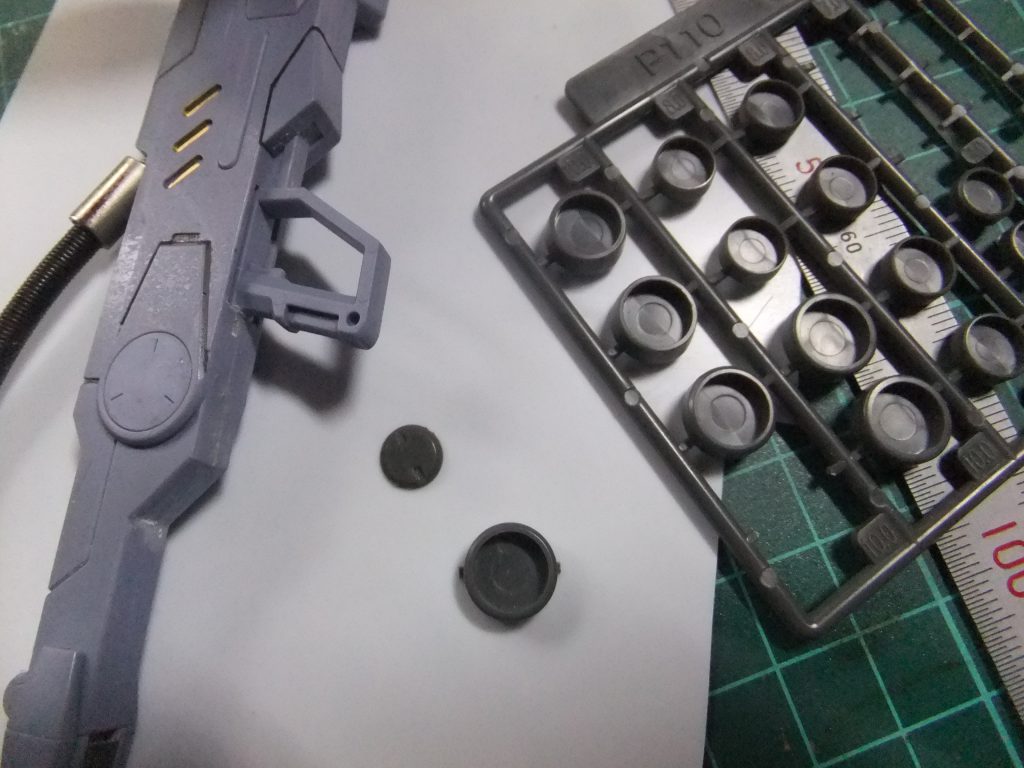 のっぺりとしたモールドを「 ウェーブの丸モールド」に変更しています😁