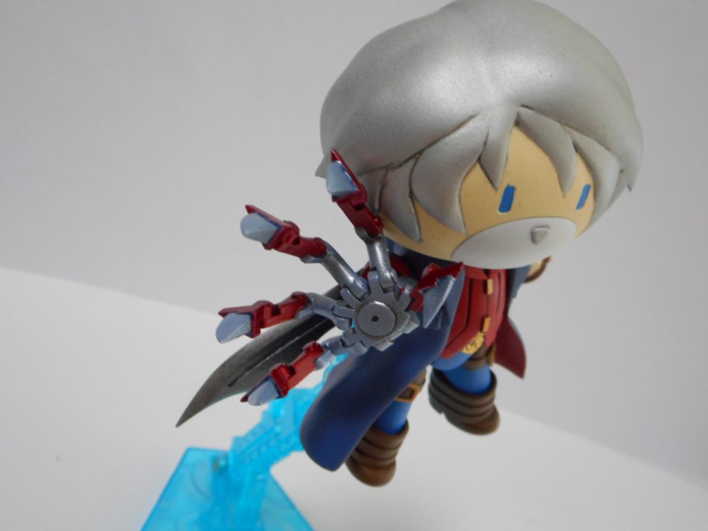 バスターアーム。4ベースなので本当はデビルブリンガーにすべきでしたが、あの有機的なデザインの再現はちょっと私には無理そうだったので、妥協してここだけ5仕様に。変形・展開出来る仕様だったんですが、最近久々に動かそうとしたら見事に壊れまして、現在は収納状態で固定してます。