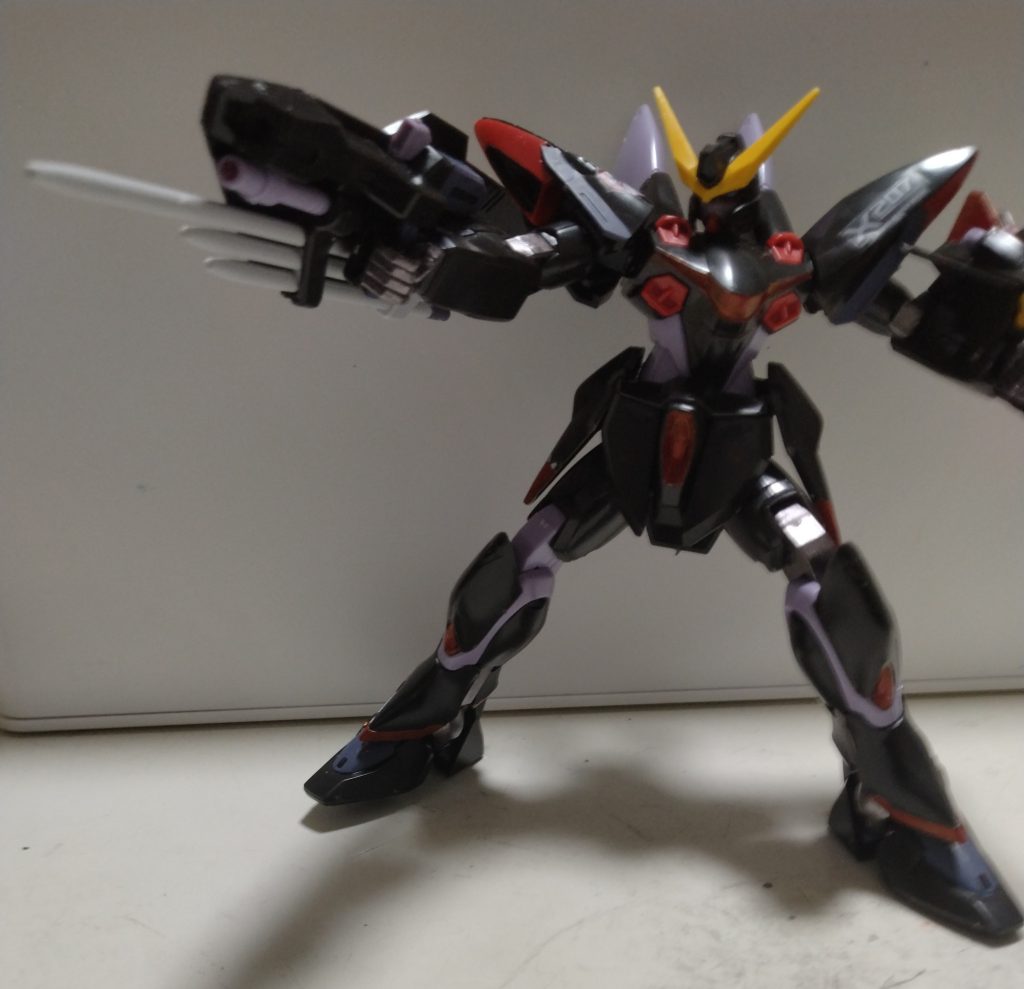 ブリッツってほんとに右腕に色々詰まってますね