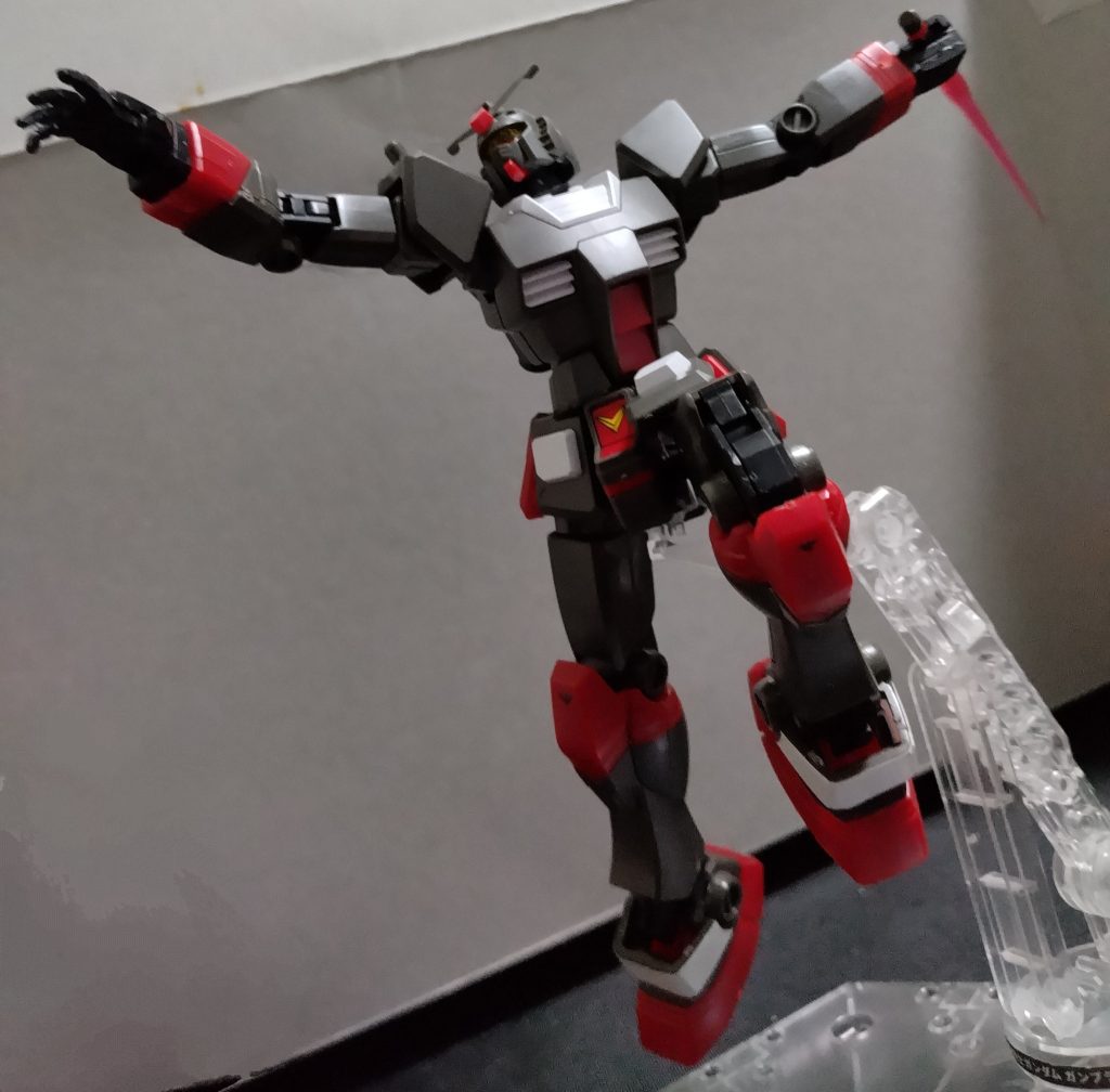 アムロ 逃がすかあ!