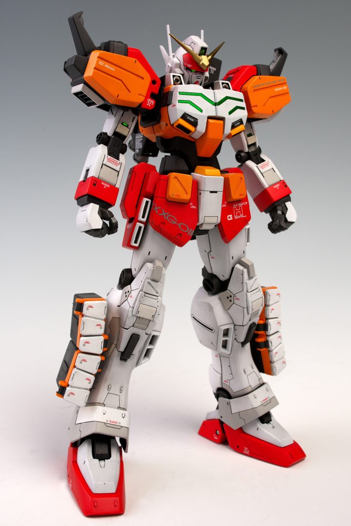 キットのままだと、ずんぐりした印象だったので、胴体と脛と首を延長してスタイルを見直し。