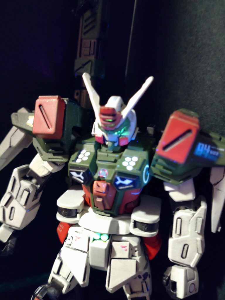 もうね…年齢的に目の塗り分け…見えないデカールも小さいのが…見えないそろそろハズキルーペか