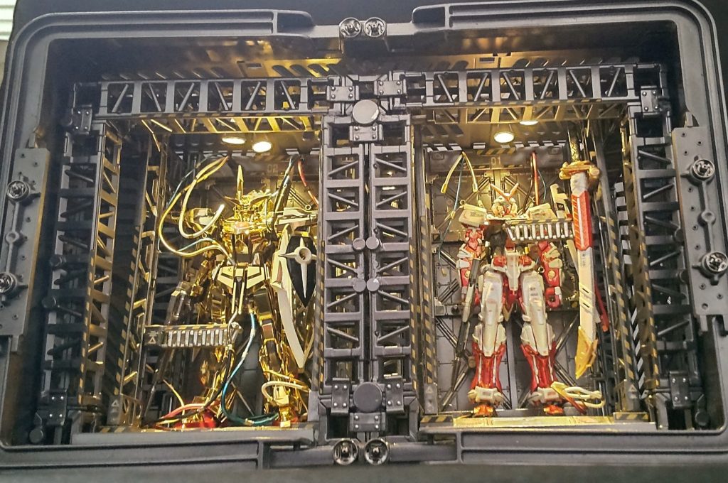 撮影が終わってコンテスト締切5分前でしたので、慌ててあげられなかった写真を追加しました。Orbの2体入庫完了!