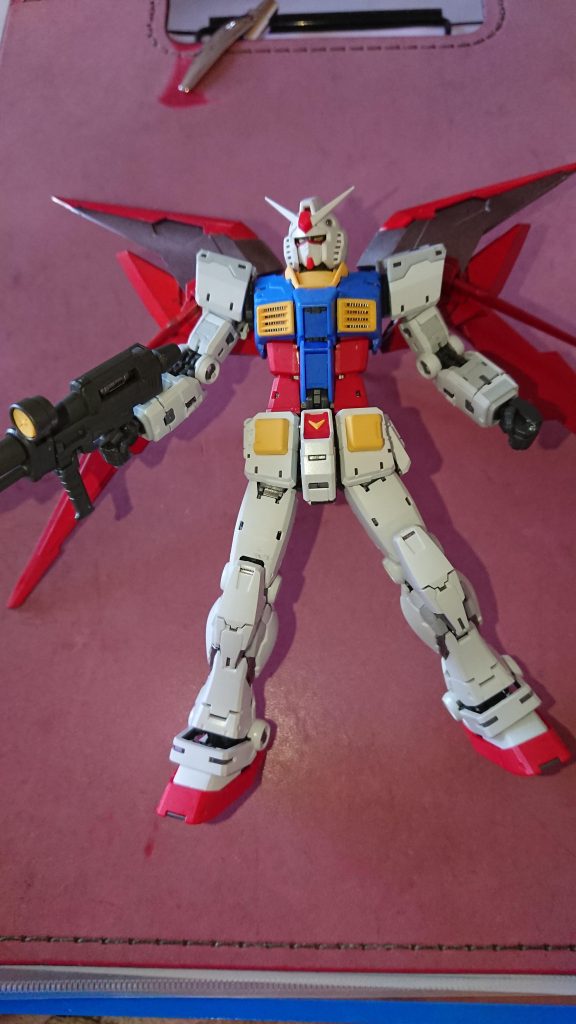 今回のRGガンダムは色々遊べそうですがコアブロック着脱時コアファイター側パーツが、もろい為 注意が必要そうです