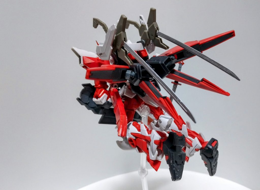 ゴテゴテした後ろ姿が好きです。