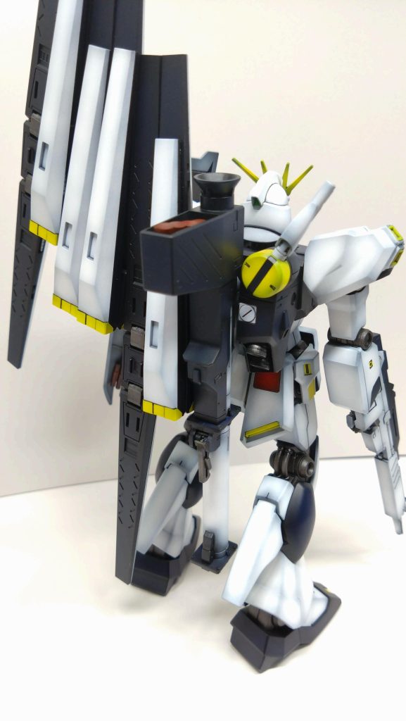 HGUC ニューガンダム–4枚目/制作者：TAKA-STUDIO