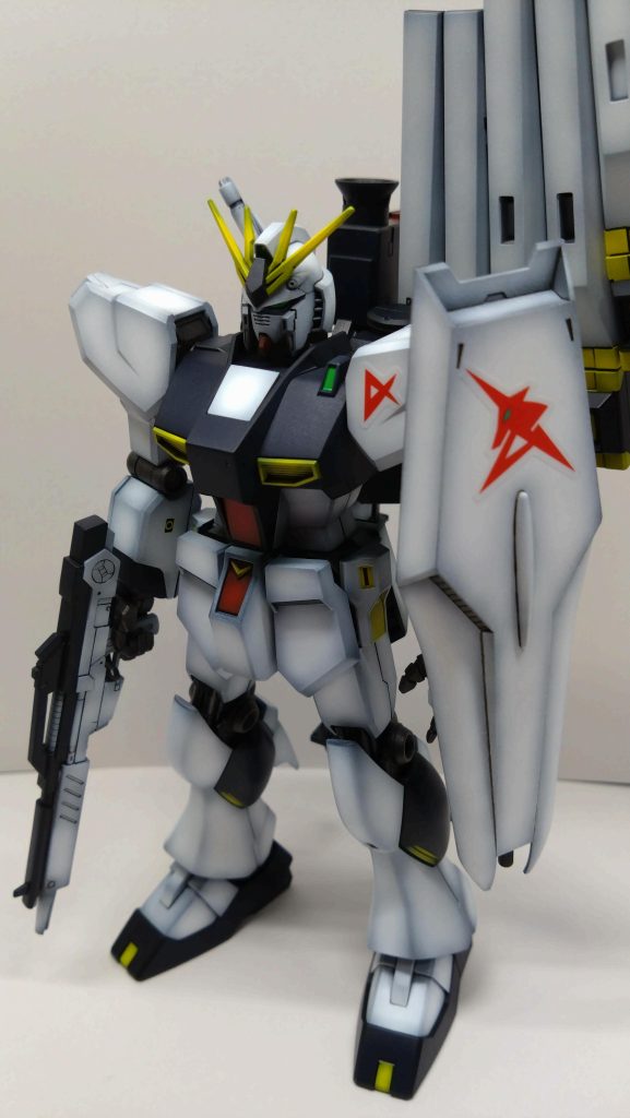 HGUC ニューガンダム–2枚目/制作者：TAKA-STUDIO