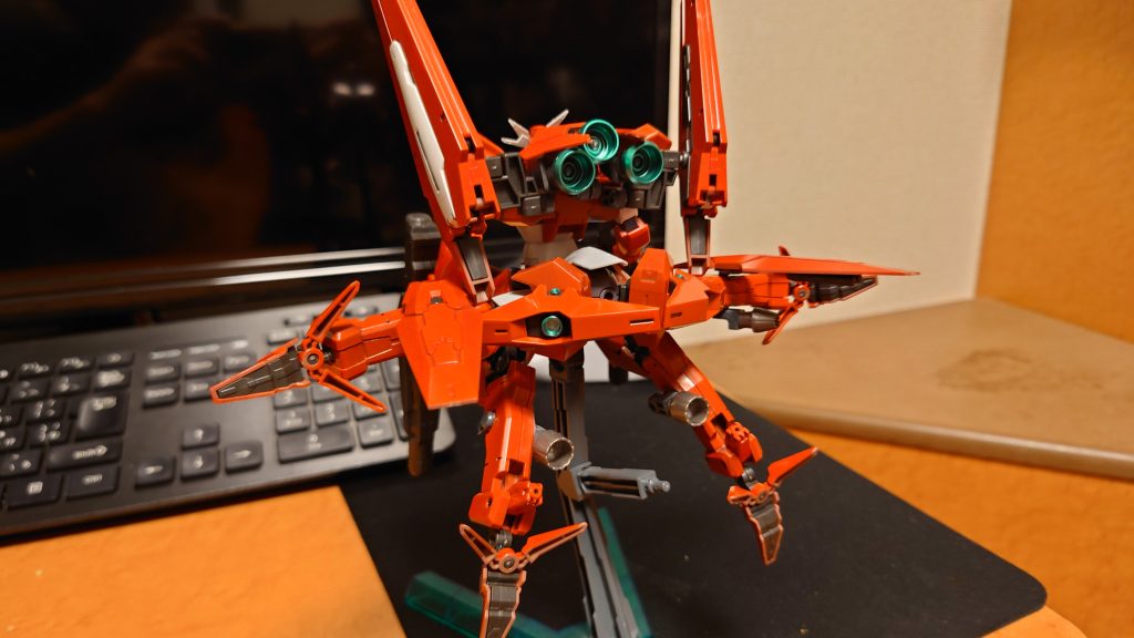 すっとべ。背部から見た時のブースター量は多ければ多いほど良いと思っています。