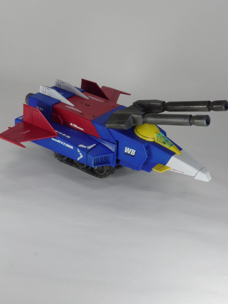 そしてGファイター最初に仮組みをした時に、合わせ目がパッと見出なかったり、完璧な色分け等、軽く感動を覚えましたw