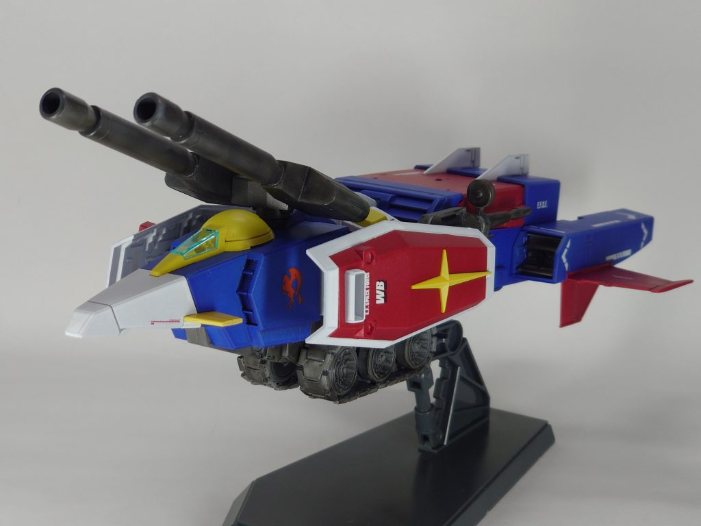 制作は、エアブラシ塗装・缶スプレー塗装・筆塗り・合わせ目消し・スミ入れ・水転写デカール・つや消しといった感じです。