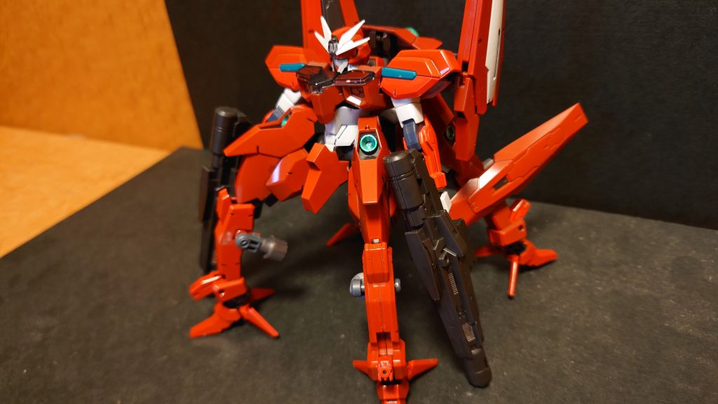 4脚は当然陸上でも使用可能です。ソーンが安く手に入ったので、ジャンクパーツと組み合わせて4脚を作ってみたくて完成した機体です。