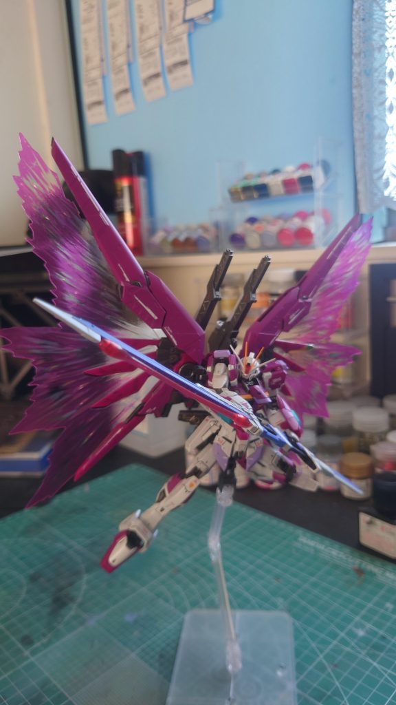 こちらはその前に作成したデスティニーインパルス、RGは精密過ぎて作成中にハゲそう😱