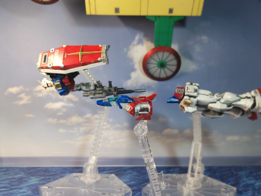 ガンペリーからの合体シーンTV版で何度も使われたバンクですが、やはり合体シーンは何度見ても良い…コアファイターも小さいながら凄く良い出来です