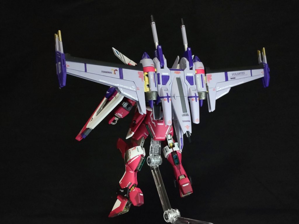 背面ターミナル、VOLANTESデカールは自作。