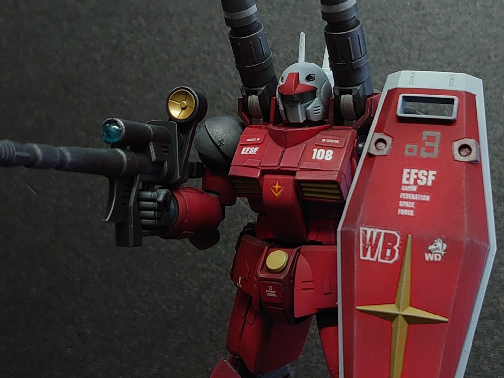 ガンダムのシールドを追加しました。