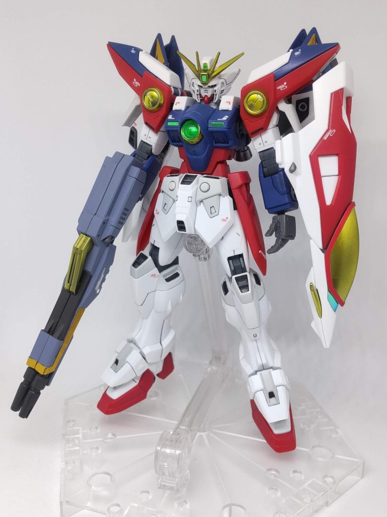 正面。ゴールド部はプレミアムミラークロームに、ボーンペイントのフィニッシュクリヤイエローを吹いてます。塗膜が弱くマスキングが出来なかったので、シール部分はゴールドフィニッシュを貼ってます。白は2色での塗り分け。