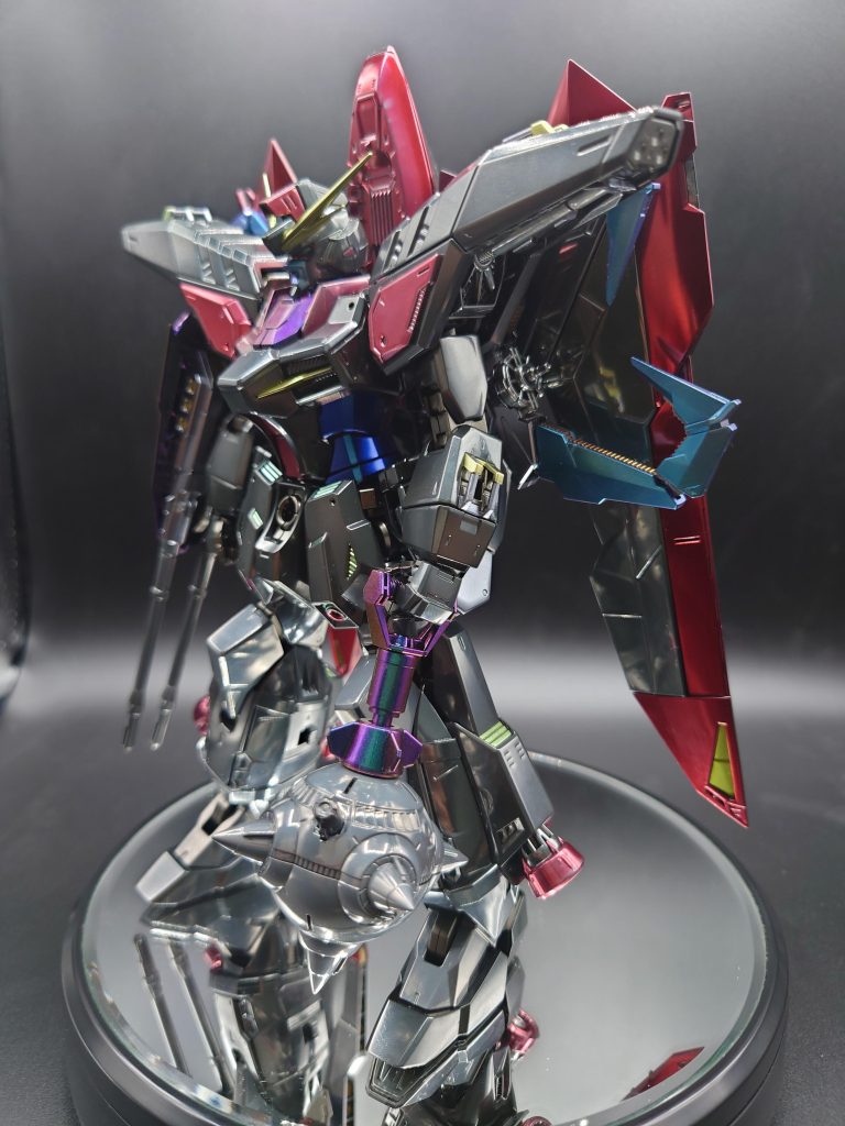 使った塗料はメインカラー:ダッカスブラッククローム赤部分:ボーンアルム+フィニッシュクリヤレッドハンマーや銃身等:ボーンクローム