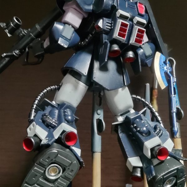 やっぱりこの後ろ姿ですよね(zaku-kao6)あとはデカール。