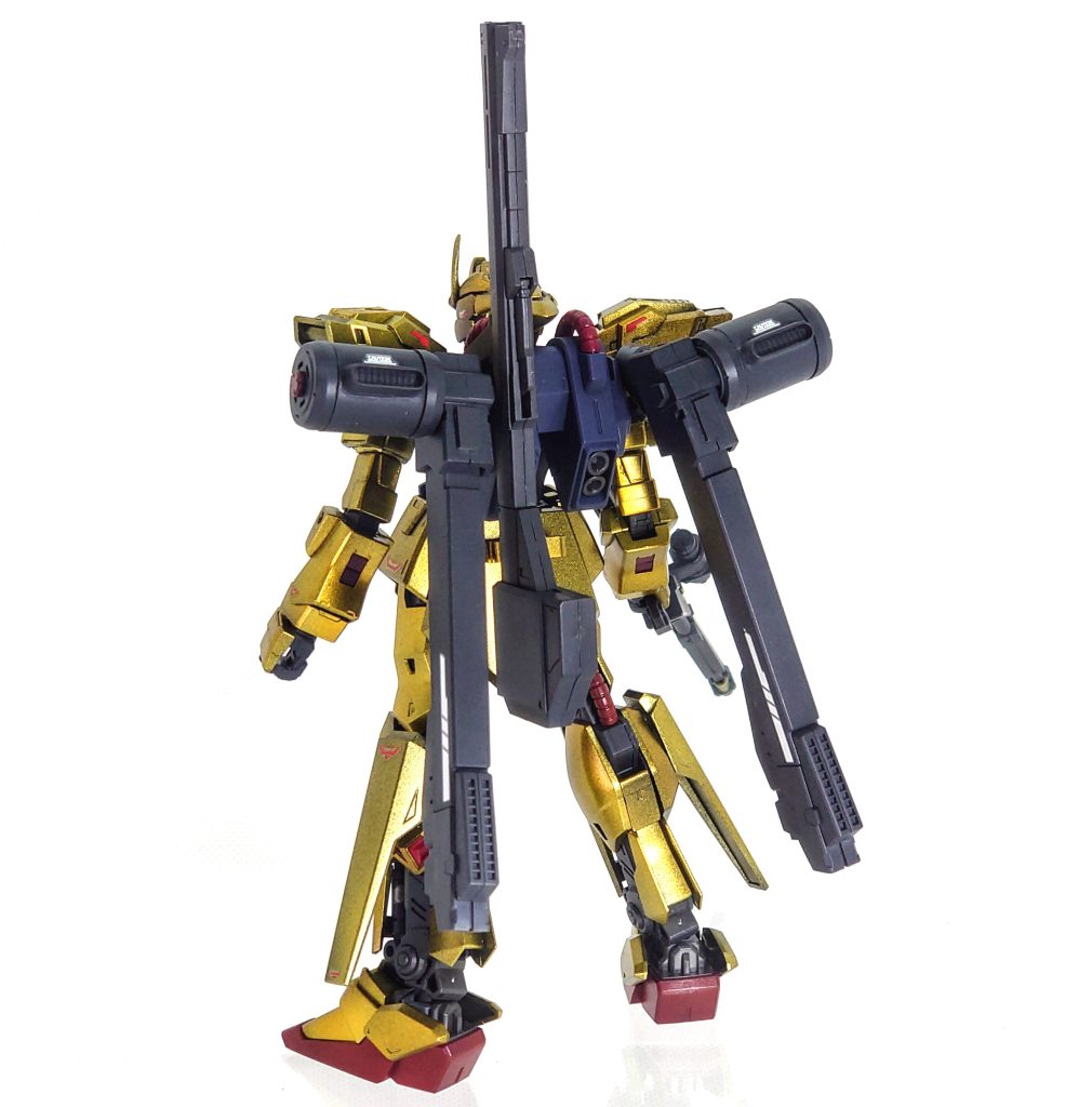 バックショット高機動型デバイス。百式改の頭部のエイリアンヘッドも特徴ですがこちらも特徴のあるバックパックですよね。量産型だとオミットされてしまいましたが。最近だとデミバーディングのバオリパックがそんな感じでしたね。