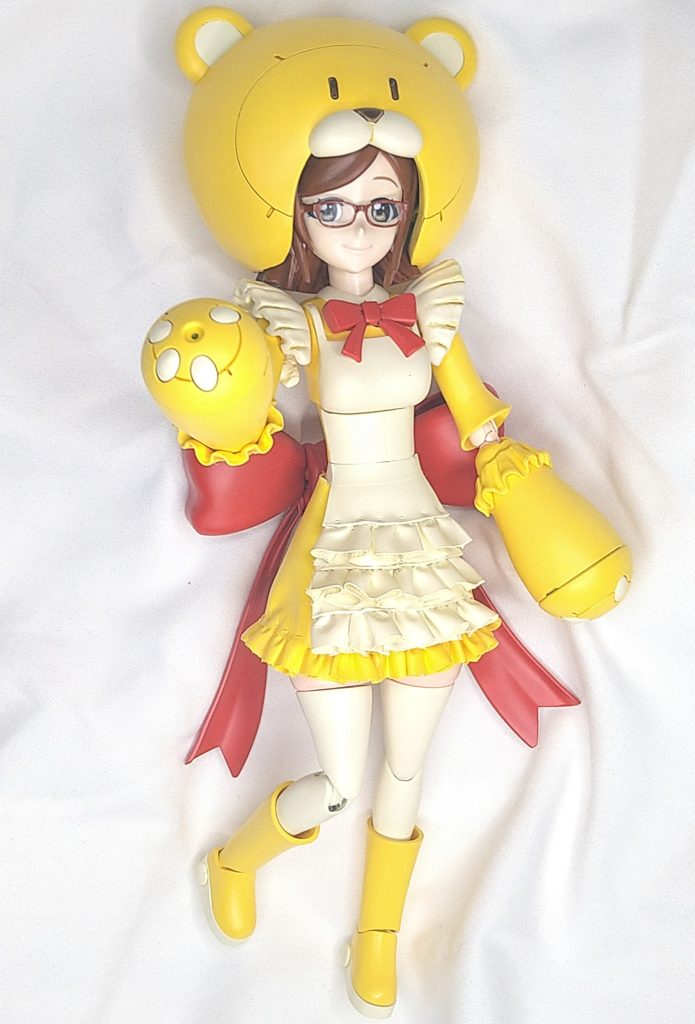 スカートは手縫いで作ってます