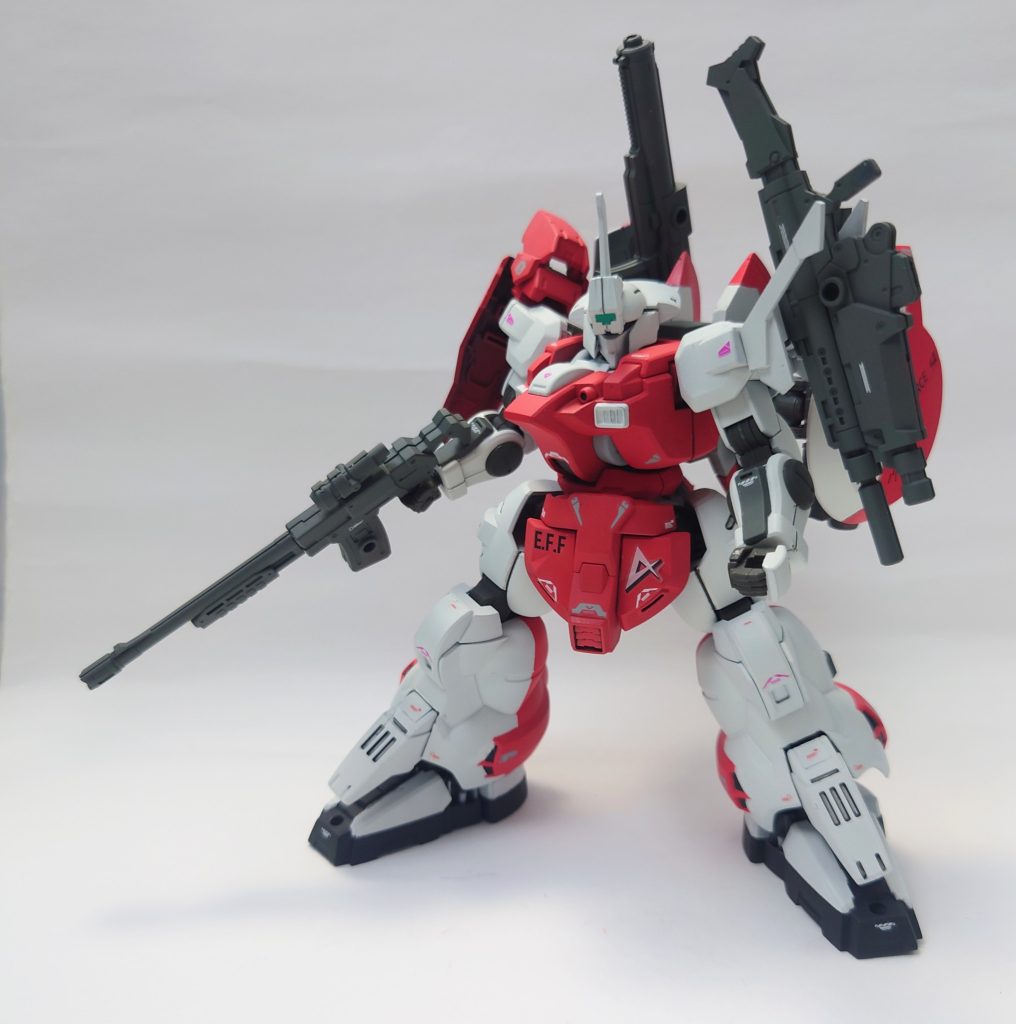 デカールはディランザ専用の物と、他に自作も使用しています。