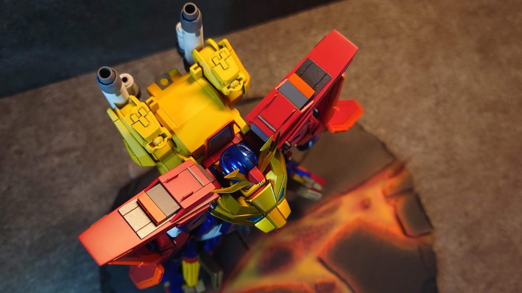 背中のビーム砲は白にしてスッキリ目にしました♪