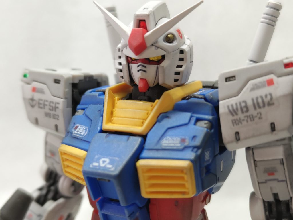 問題の(?)バルカン周辺は正直気にならない…というかこうやってズームでもしないと小さくて分かりません(gundam-kao5)