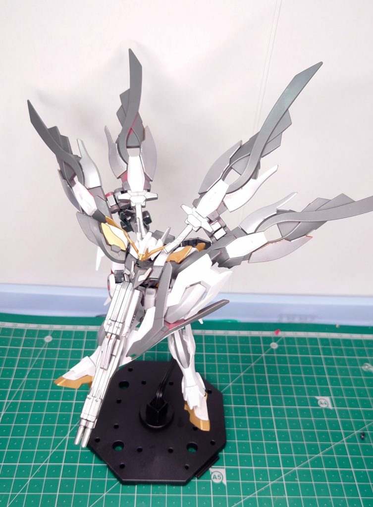 剣は最終兵器なので、このツインバスターライフルだけで勝負してやるぜ。