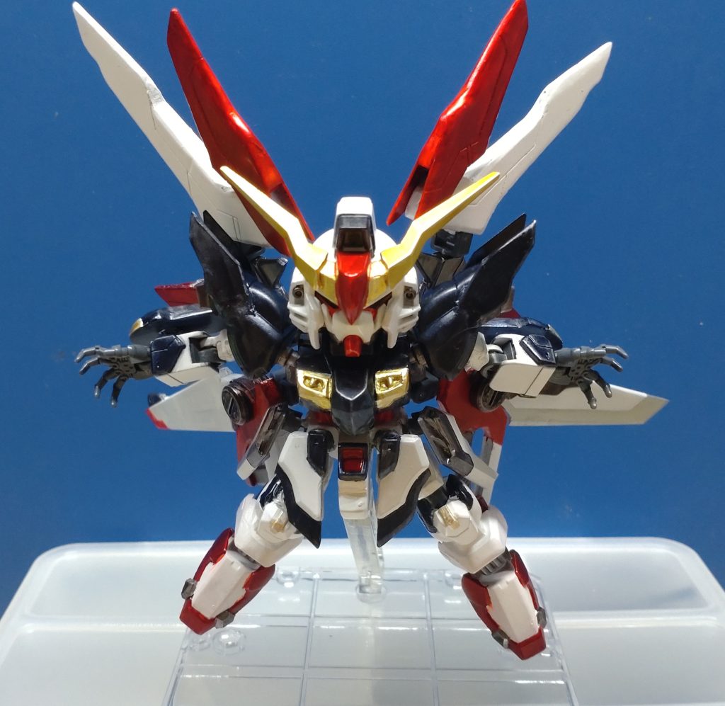 その他武装として、動力の強化により出力も上がったパルマフィオキーナと、ディスラプター改