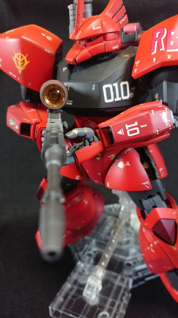 デカールは付属品に手持ちの水転写デカールを追加してます。