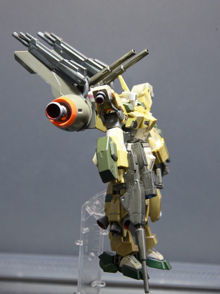 結構リアヘビーになってしまい、自立はちょっと困難＾＾；