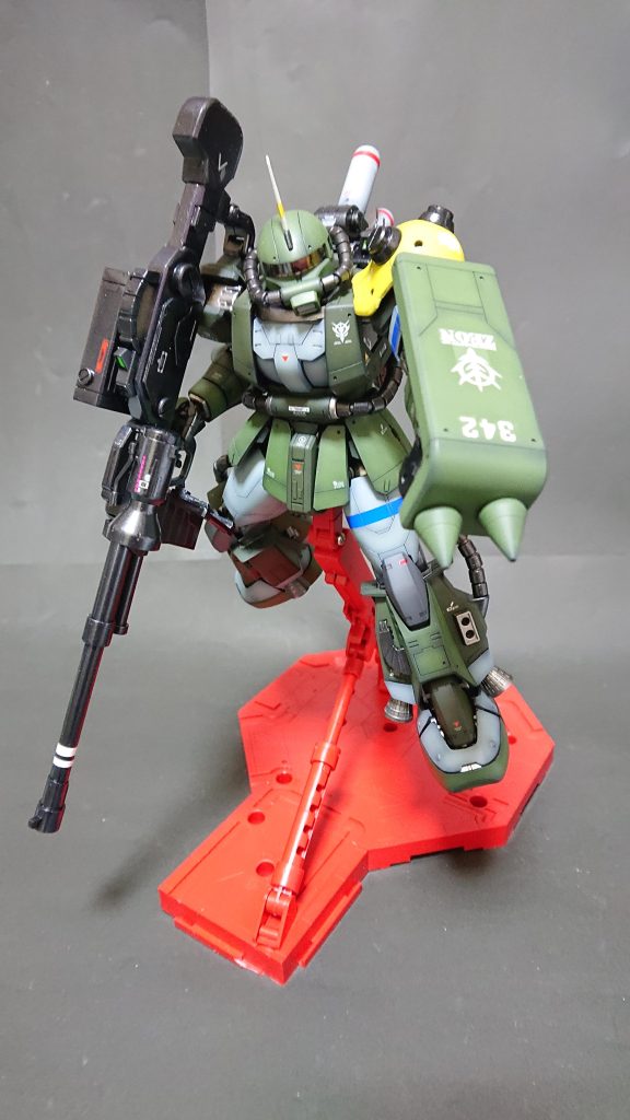 《MS-06R-1A改 高機動型ザク バルクホルン中尉機》MG高機動型ザクII–2枚目/制作者：のぴお