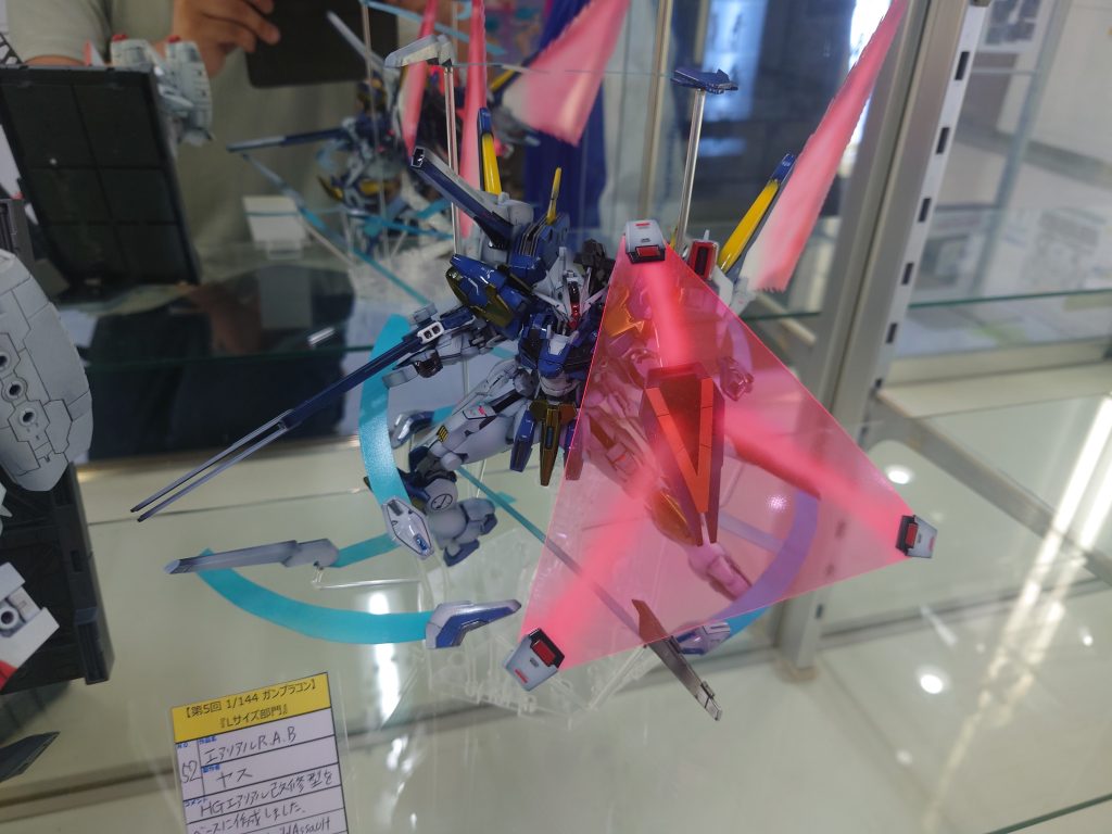 現在(2024/08/10)秋葉原イエサブで展示しています、機会があれば見てもらえると嬉しいです(◡ ω ◡)