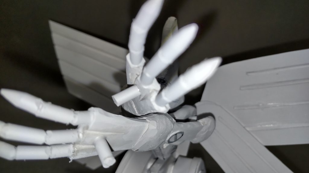 長谷川裕一先生と富野由悠季御大がタッグを組んだ傑作冒険活劇「 機動戦士クロスボーン・ガンダム」のラスボスMAこそが今回のディビニダドなのだが、残念なことに現在ガンプラはおろか立体物の販売自体が皆無の状況である。