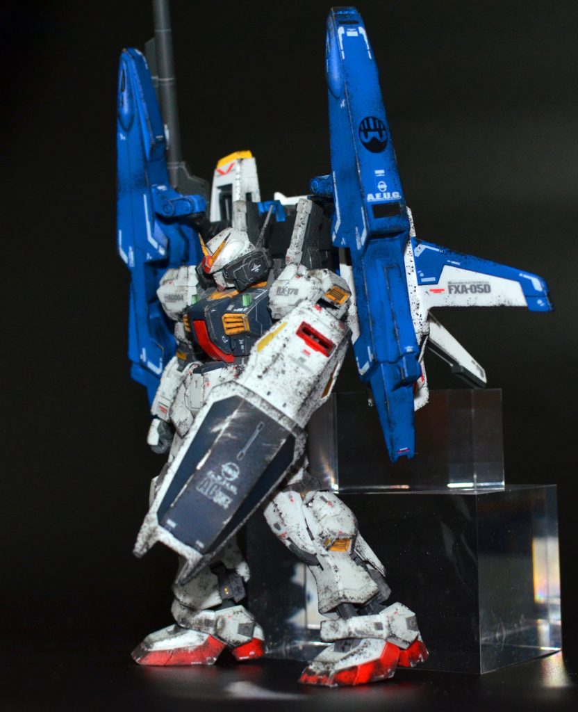 Gディフェンサーの左翼には自社ゲームの「マイクリ」ロゴ自作デカール。プリンターできるデカールを作ってテストしました。だいぶノリが弱いのでマークセッターは必須、すぐクリア等で保護も必須という体感です。以上、ご覧いただきありがとうございました!