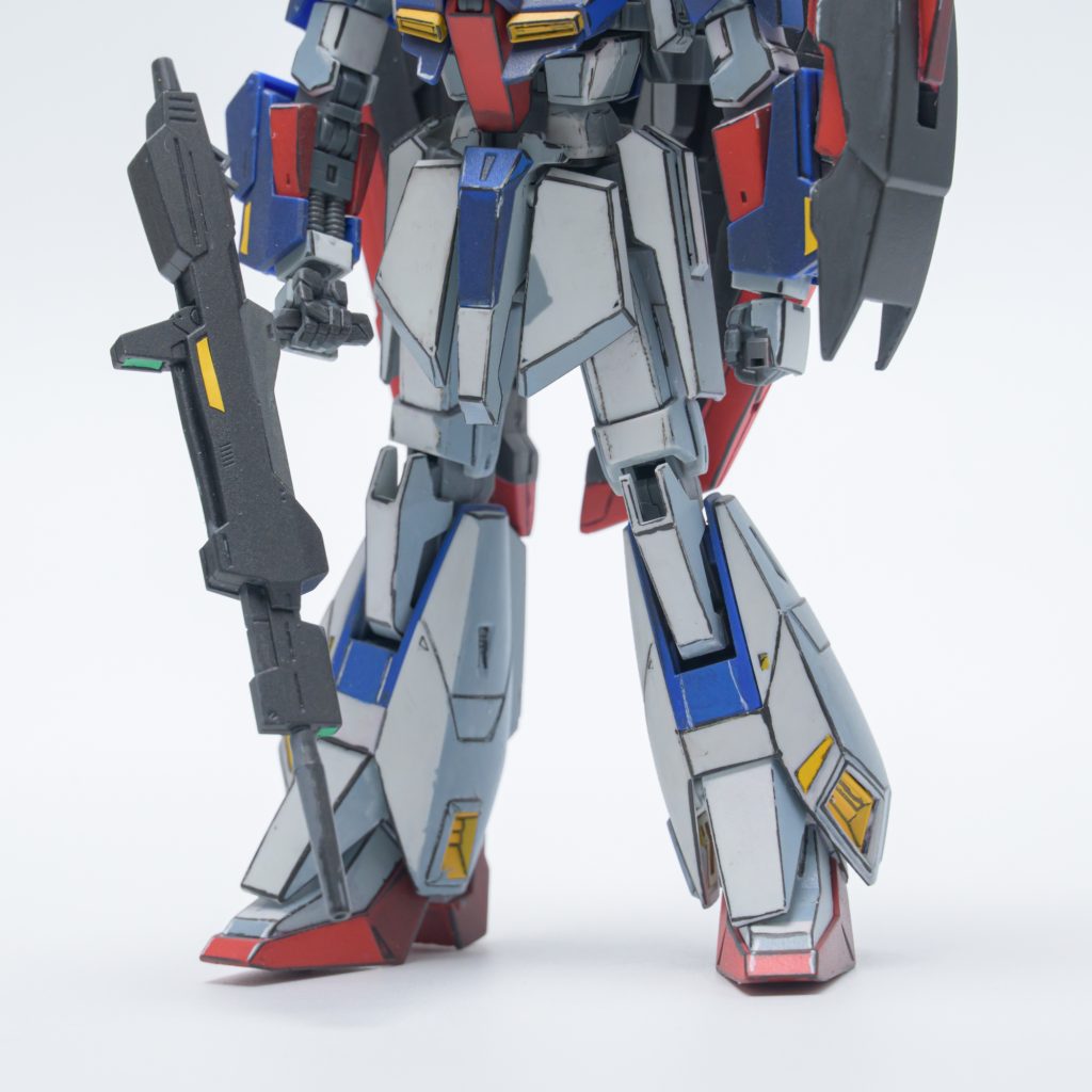 寄りで下半身を。