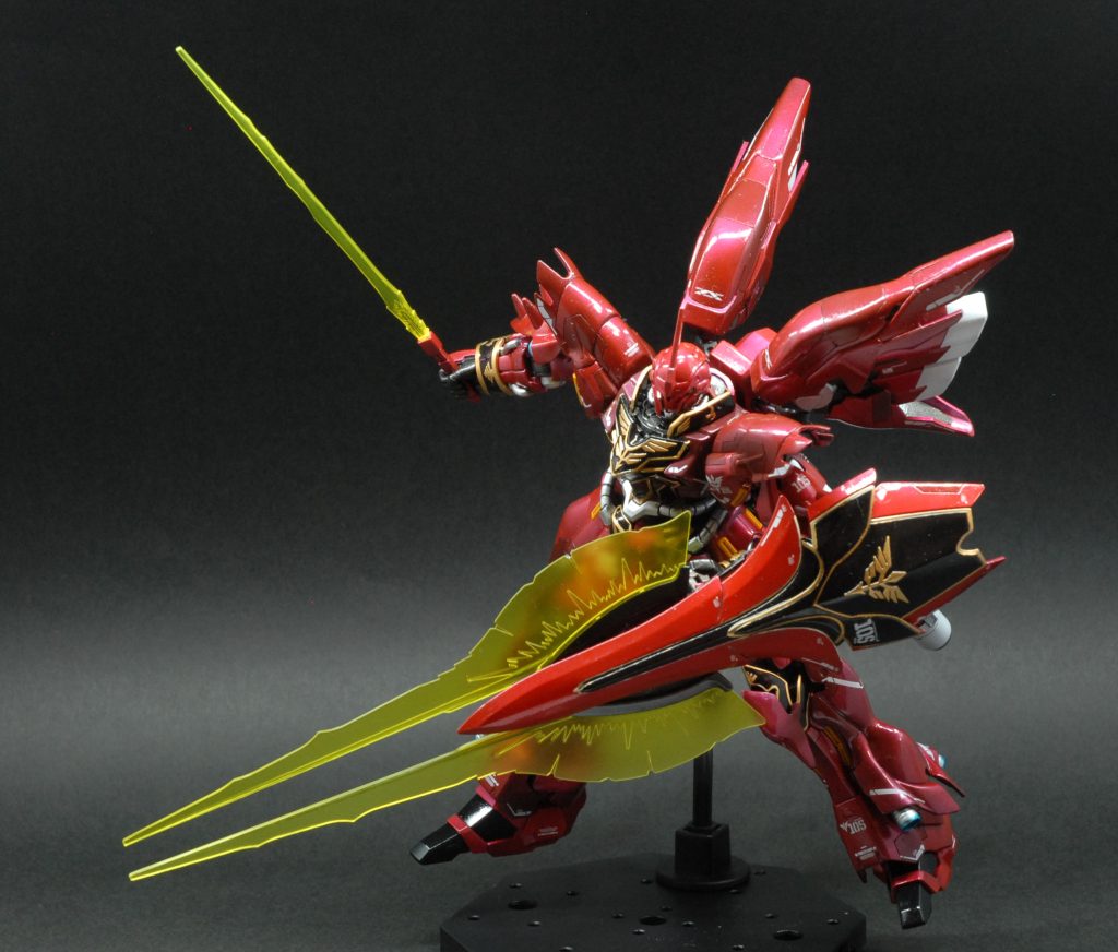 ビームサーベルもかっこいい!