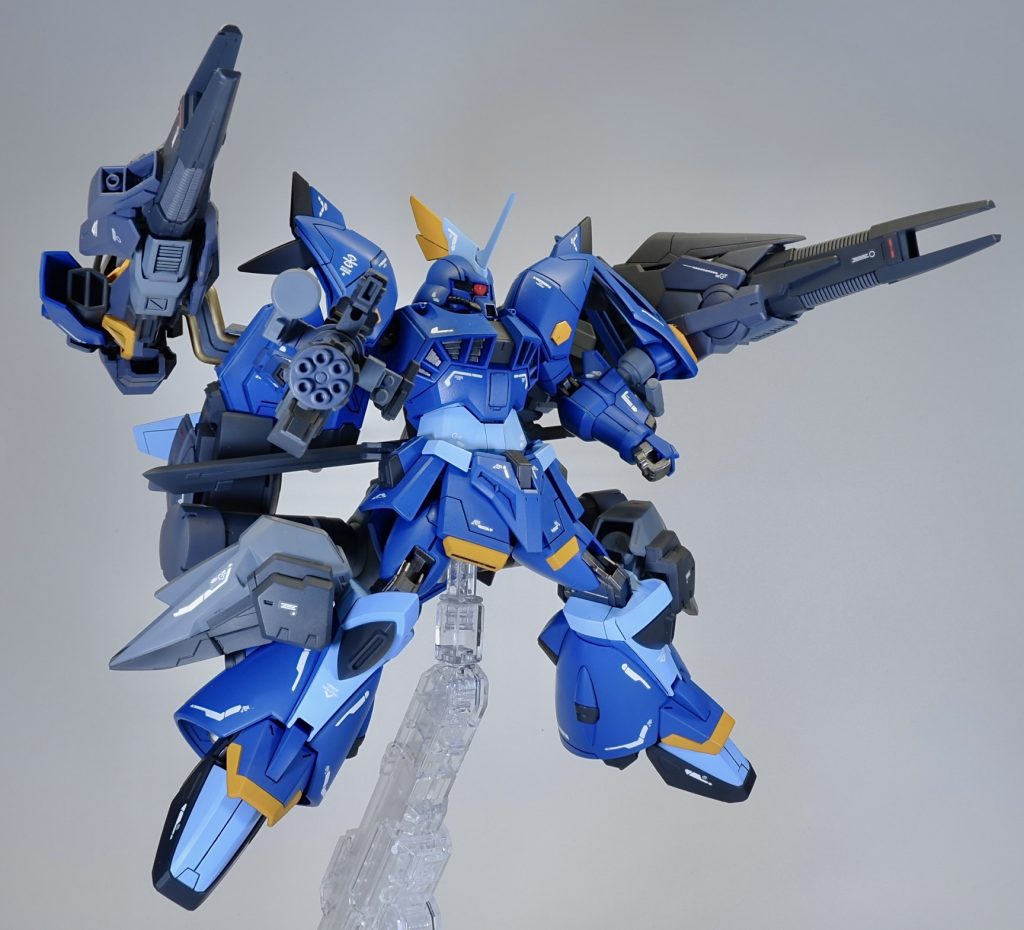 試製指向性熱エネルギー砲改外見や銃口を大型化してより強力な感じにしました。