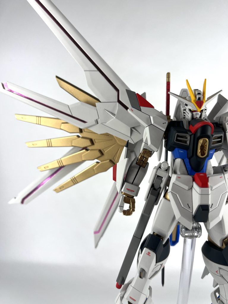 悩んだゴールドの塗装はスーパーリッチゴールドにしました。半光沢でトップコートしています。最後までご覧いただきありがとうございました😊